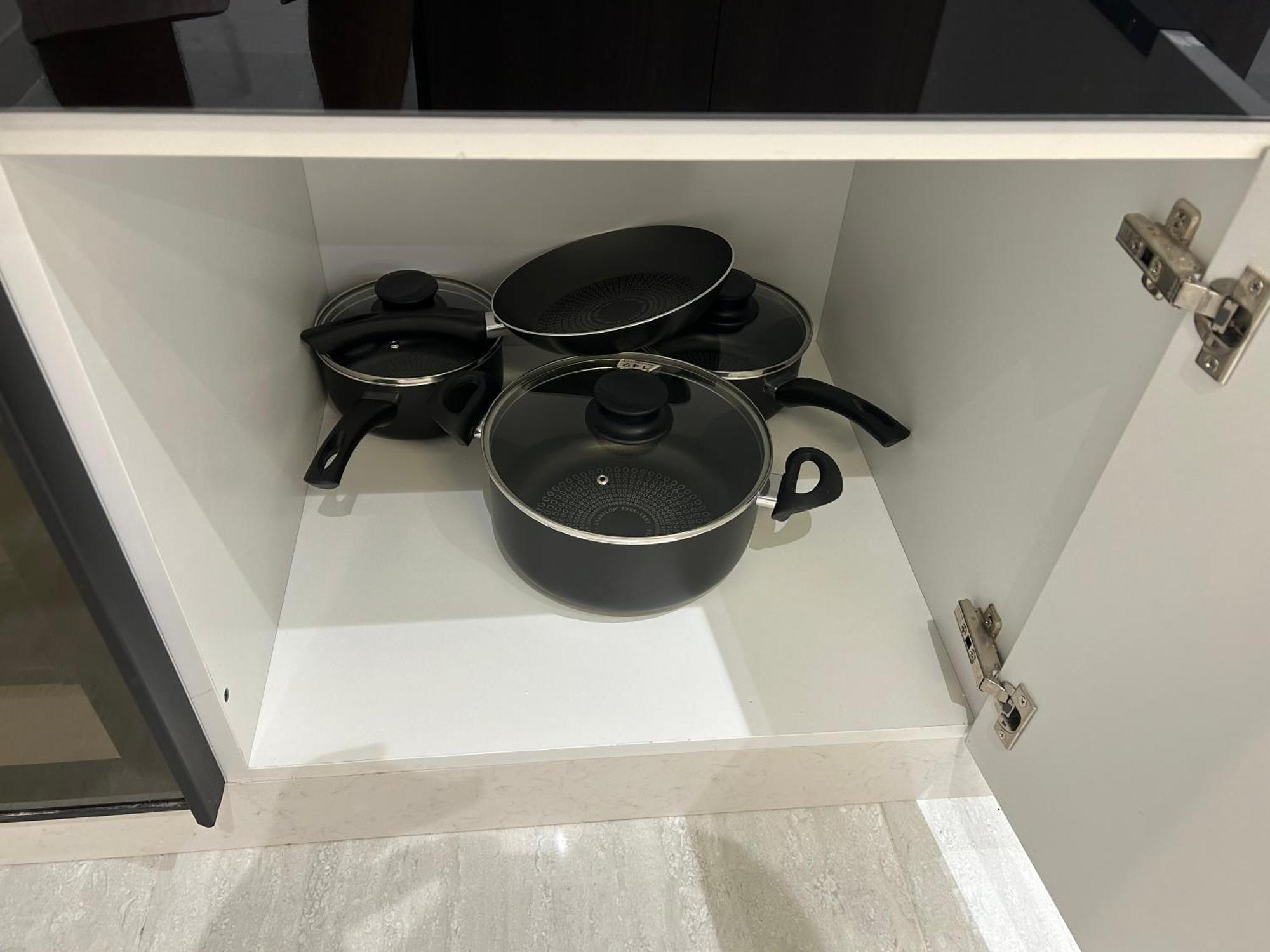 Usmans 4Bdrm Jbr Sadaf Next To Ritz Carlton Walk Lägenhet Dubai Exteriör bild